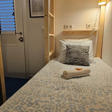 Blue Mango Surf House Center Guest house Puerto del Rosario (Fuerteventura)