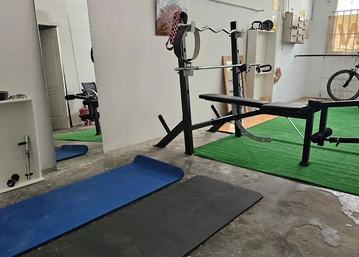 Blue Mango Surf House Center