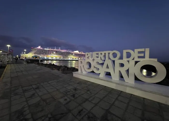 Guest house Blue Mango Surf House Center 3*