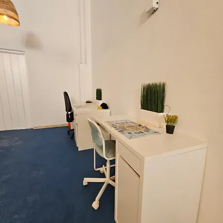 Blue Mango Surf House Center 3* 푸에르토델로사리오