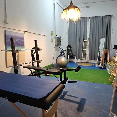 Blue Mango Surf House Center בית הארחה פוארטו דל רוסריו