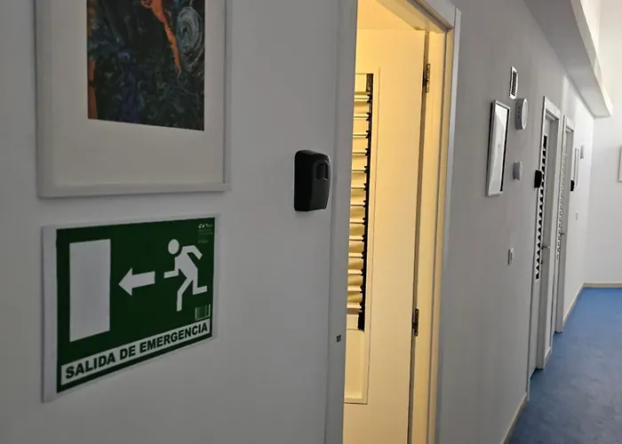 Blue Mango Surf House Center