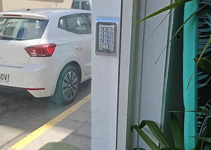 Blue Mango Surf House Center פוארטו דל רוסריו